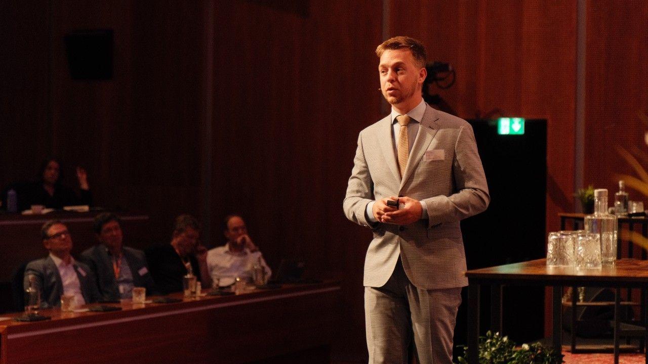 Mauro spreken