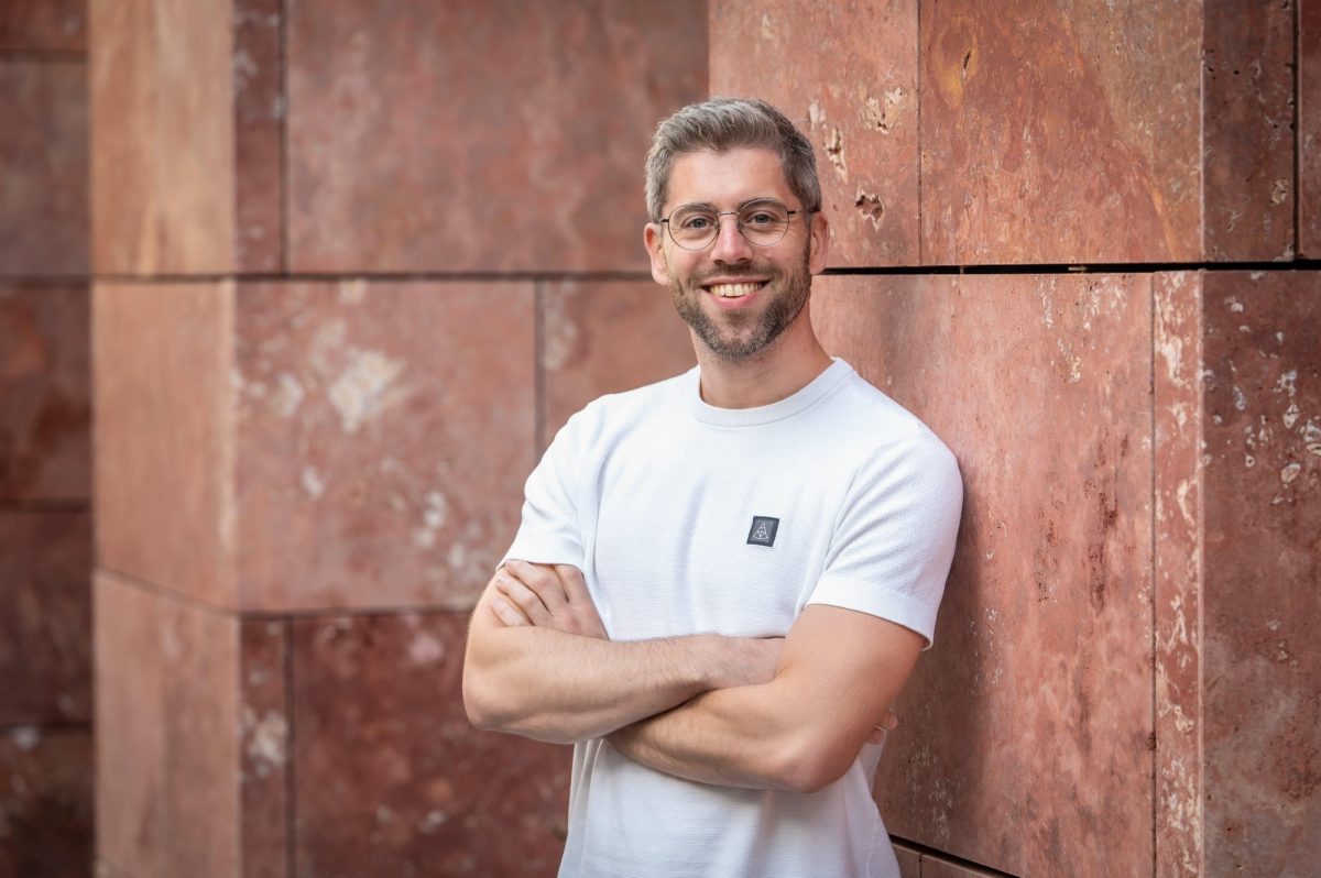 Daniel min